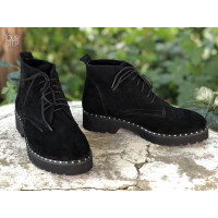 Черевики із чорної замші 12-20/235Ts(2)