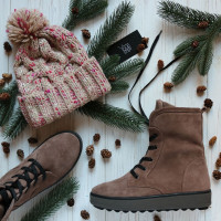 Ботинки из замши цвета капучино на коричневой подошве 12-6(Ls6)