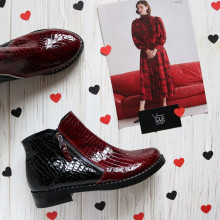 Ботинки из лаковой кожи под рептилию двух цветов 235-2V(64)