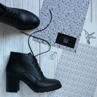 Ботильоны из черной кожи на устойчивом каблуке Арт. 605-8Alf