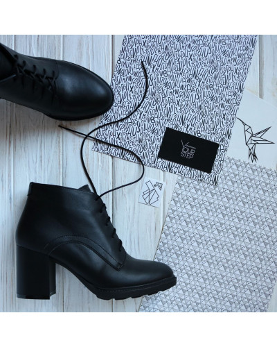 Ботильоны из черной кожи на устойчивом каблуке Арт. 605-8Alf