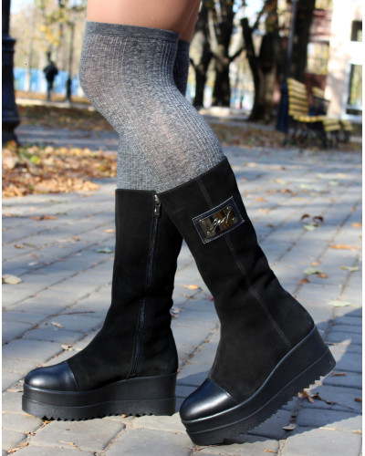 Полусапоги из черной замши с кожаным носом на высокой подошве Арт. 235-3