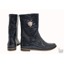 Полусапоги из синей лаковой кожи под рептилию с фурнитурой Арт. 12-3G/12