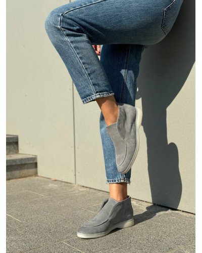 Женские высокие замшевые лоферы в светло-сером цвете (арт. 156-4)