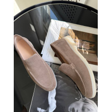 Замшеві лофери кольору капучино на тонкій підошві Арт. 156-10