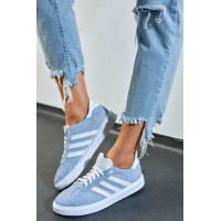 Світло-блакитні замшеві кеди з білими смужками — легкість і стиль у кожному кроці! Арт. 15-10-0136