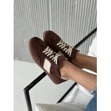 Жіночі замшеві кеди в трендовому шоколадному відтінку із смужками Арт 15-12/21918(1П)