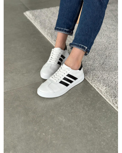 Белые кожаные кеды с полосками – элегантность и комфорт в каждом шагу! Ст. 15-10-0136