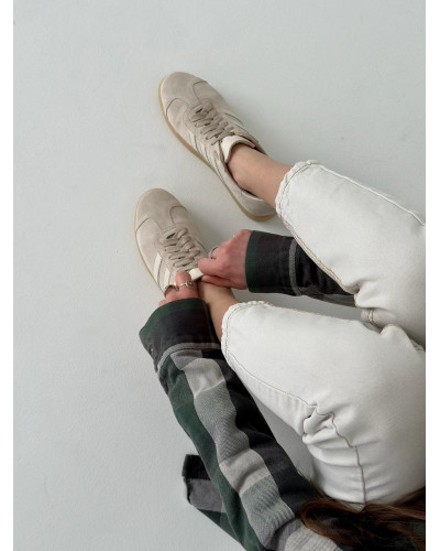 Світло-бежеві замшеві кеди зі шнурівкою — стиль і комфорт для будь-якого образу (Арт. 15-10-21918)