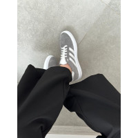 Сірі замшеві кеди з білими шнурівками — сучасний стиль і максимальний комфорт! Арт. 15-10-0136