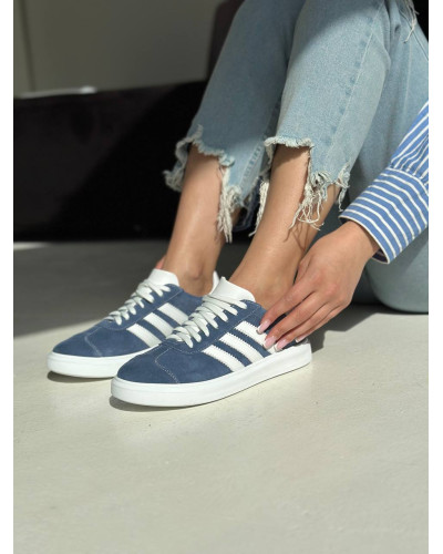 Сині замшеві кеди з білими смужками — стильний комфорт для щоденного носіння (Арт. 15-10-0136)  