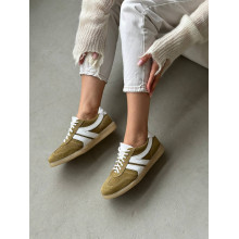 Жіночі замшеві кеди оливкового кольору з білими вставками — тренд весна-літо 2026 (Арт. 15-18/21918)