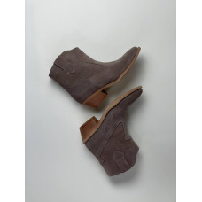 Женские ковбойки из натуральной замши цвета капучино – Арт. 10140-2