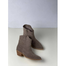 Женские ковбойки из натуральной замши цвета капучино – Арт. 10140-2