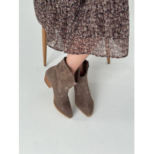 Жіночі ковбойки з натуральної замші кольору капучино - Арт. 10140-2