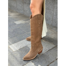 Женские сапоги-казаки из натуральной замши в цвете Castorre – стильная альтернатива цвету кемел! Арт. 10140-1