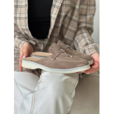 Женские мюли замшевые в цвете капучино — мягкий акцент для стильных образов (Арт. 156-9)