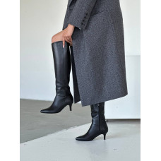 Черные кожаные сапоги на шпильке – выразительность и стиль вне времени (Арт. 657-14)