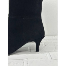 Чорні замшеві чоботи на шпильці - Арт. 657-18